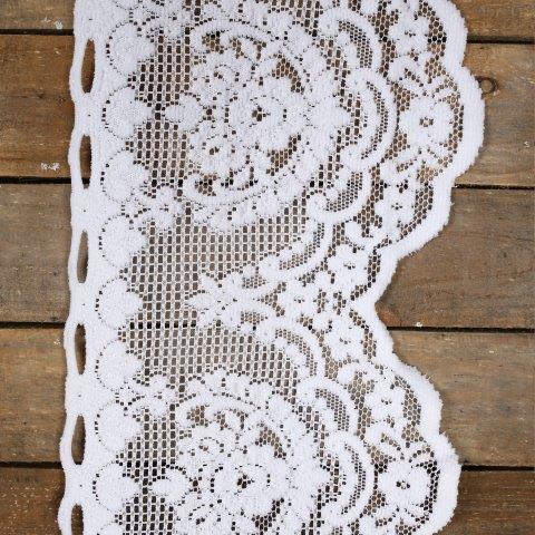 Linen Runner White Lace with Hoops mx